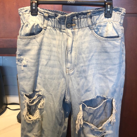 High waisted distressed jeans - Picture 5 of 5